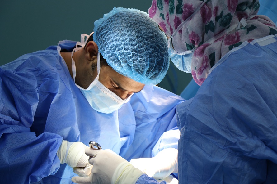 Image of doctors in operating room