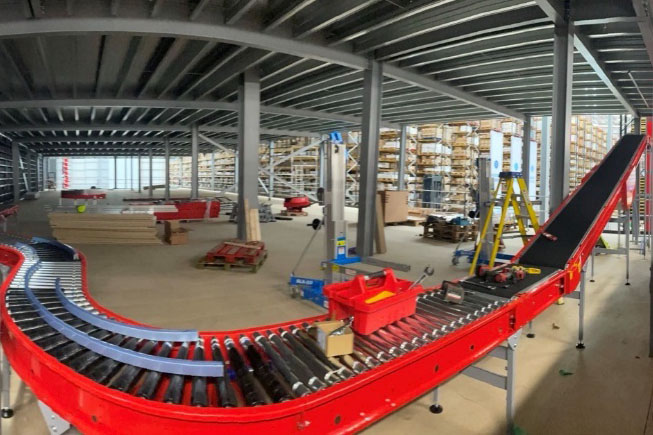 HHC Distribution Centre conveyor